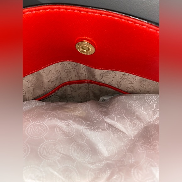 MICHAEL KORS HAMILTON MANDARIN RED SAFFIANO LEATHER GOLD EW SATCHEL BAG - Picture 6 of 9